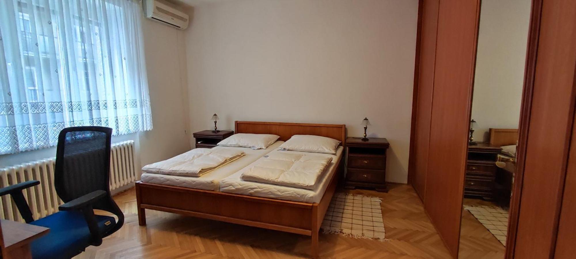Byt - Apartman - Robotnicka Братислава Екстериор снимка